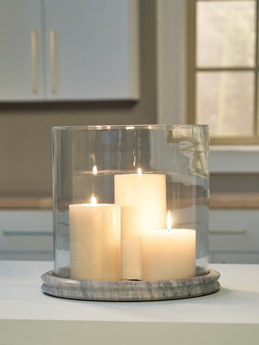 Saskia Candle Holder