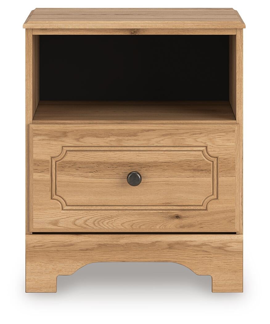Aleaport King Panel Bed with Mirrored Dresser and Nightstand