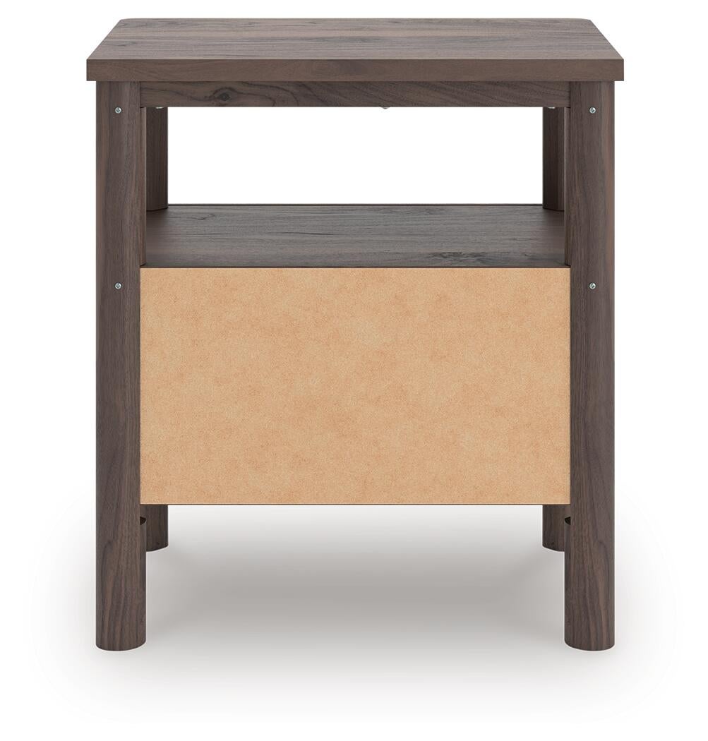 Pamytta King Panel Bed, Dresser, Mirror, Chest and Nightstand