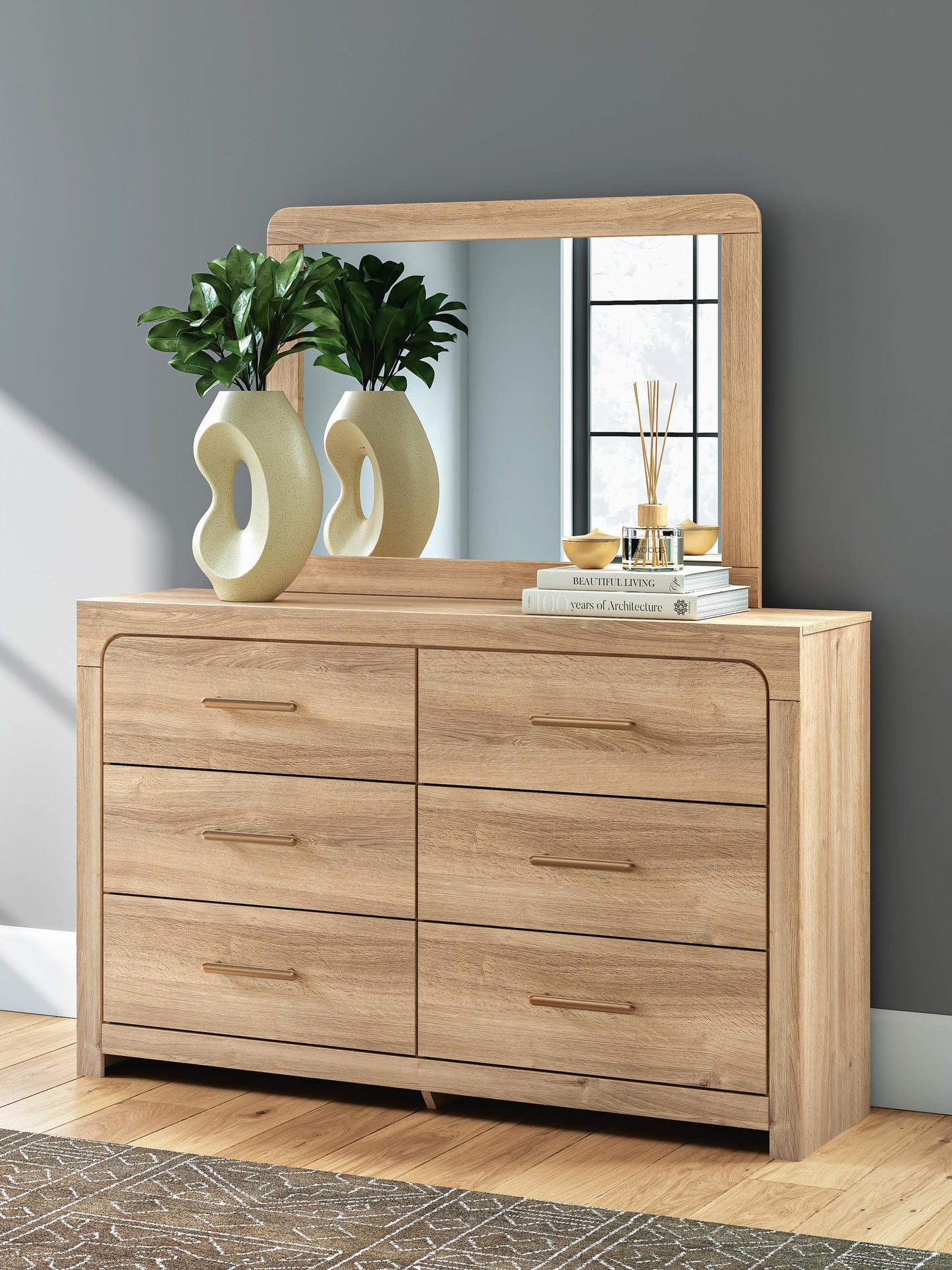 Kinlanni Queen Upholstered Platform Bed, Dresser, Mirror and Nightstand